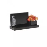 Geere & Pepper Memorials