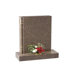 Geere & Pepper Memorials