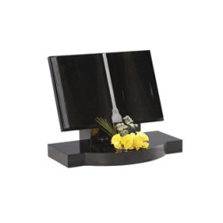 Geere & Pepper Memorials